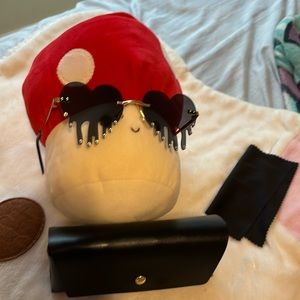 Black and Gold “Melting Heart” Drip Heart Sunglasses